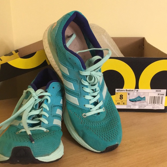 adidas Shoes - Adidas running shoes sz 8 EUC “Boston 7W”